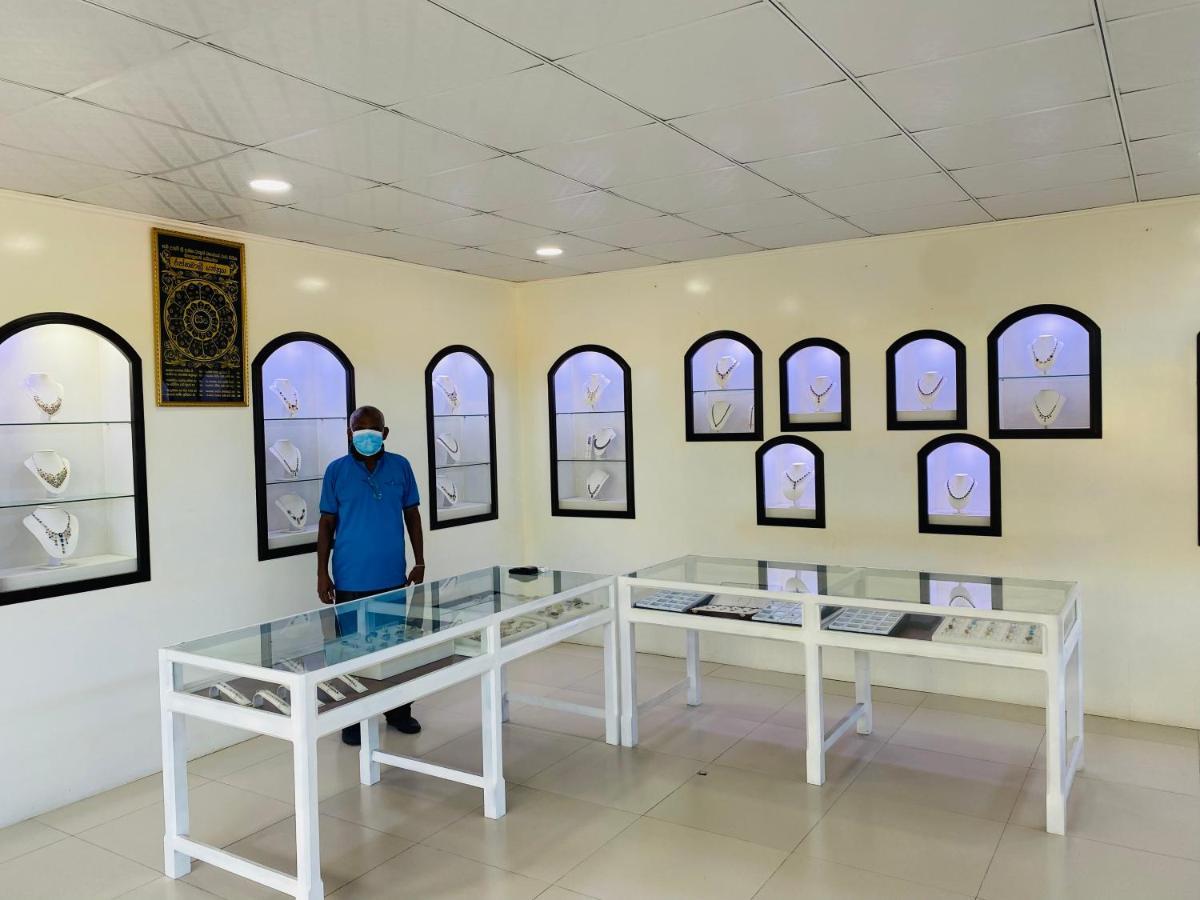 Blue Spring Hotel Wadduwa Exterior photo